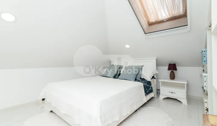 Townhouse, Centru, MELESTIU