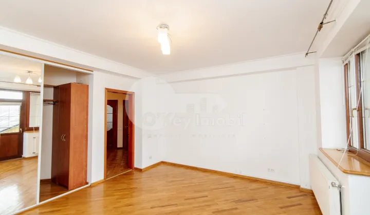 Oficiu, Centru, NICOLAE IORGA