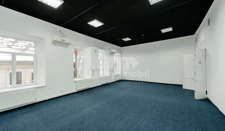 Oficiu, Centru, ALEXEI ȘCIUSEV