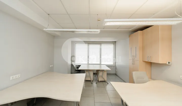 Spațiu comercial, Râșcani, RENAȘTERII NAȚIONALE