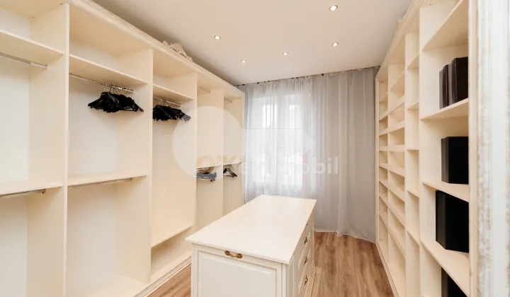 Spațiu comercial, TELECENTRU