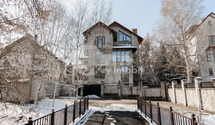 Casă, Buiucani, VASILE LUPU