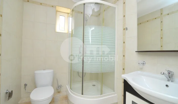 Casă, Centru, MOARA ROȘIE