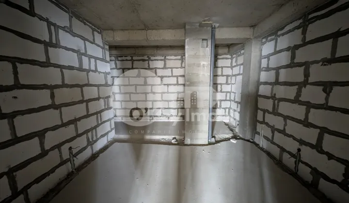 Penthouse, Durlești, CARTUȘA