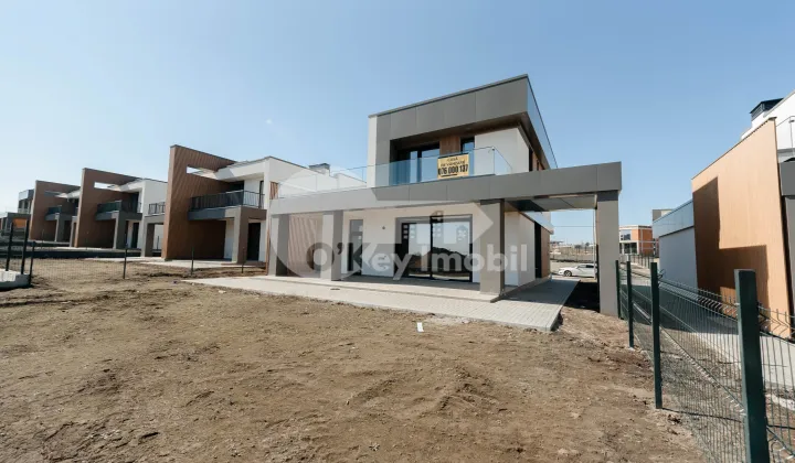 Casă, Botanica, DACIA