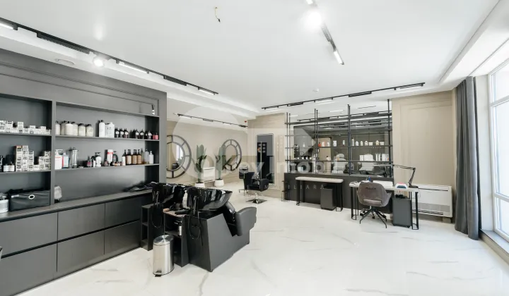 Afacere activă, Centru, MIHAI EMINESCU