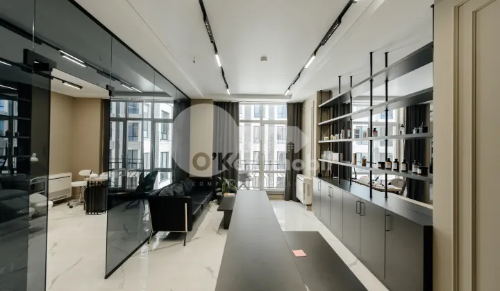 Afacere activă, Centru, MIHAI EMINESCU