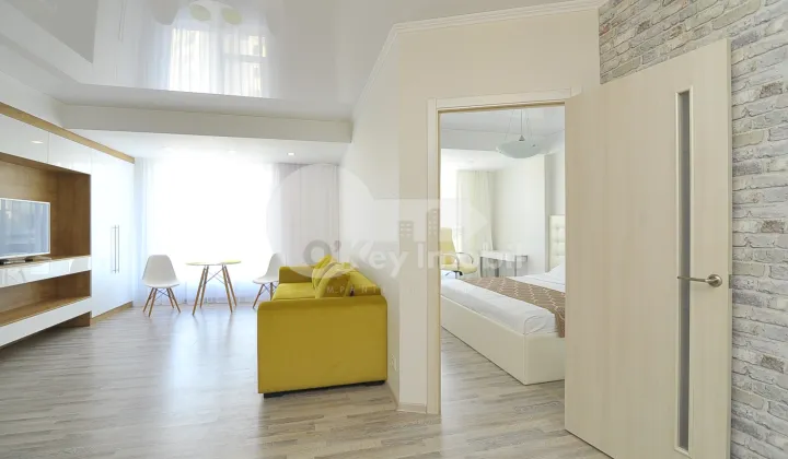 Apartament, Centru, MELESTIU