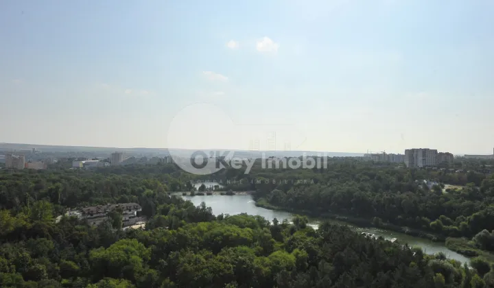 Apartament, Centru, MELESTIU