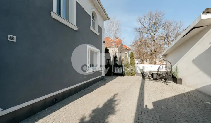 Casă, Centru, ANTON CRIHAN