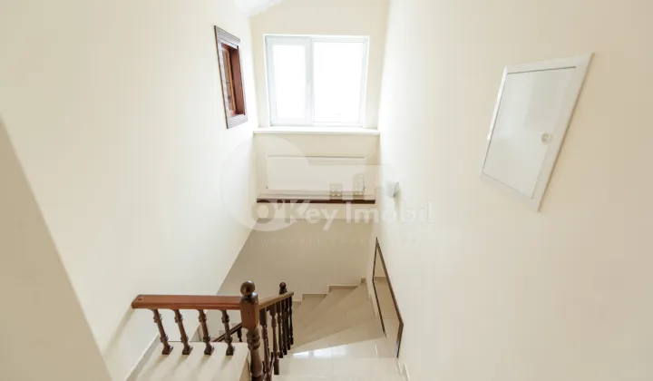 Oficiu, Centru, ALEXEI ȘCIUSEV