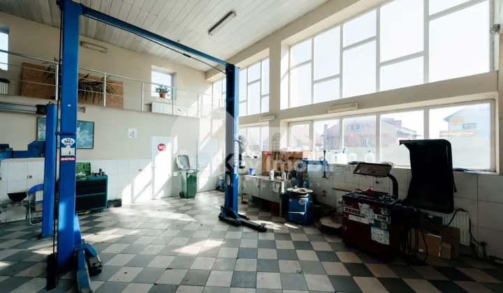 Spațiu comercial, Buiucani, LIVIU DELEANU