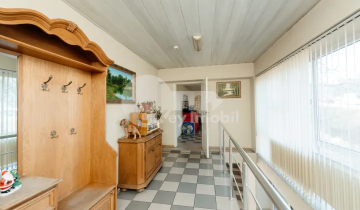 Spațiu comercial, Buiucani, LIVIU DELEANU