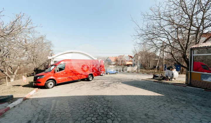 Spațiu comercial, Buiucani, LIVIU DELEANU