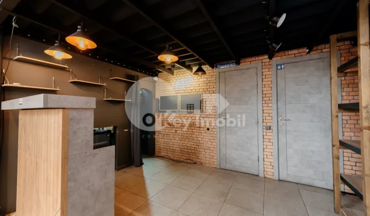 Spațiu comercial, Centru, MELESTIU