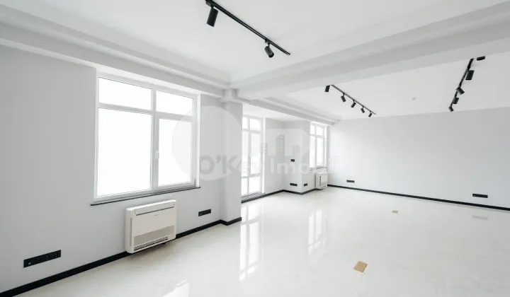 Oficiu, Centru, MIHAI EMINESCU