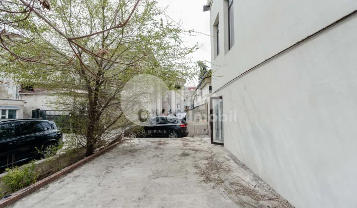 Spațiu comercial, Centru, MIHAI EMINESCU