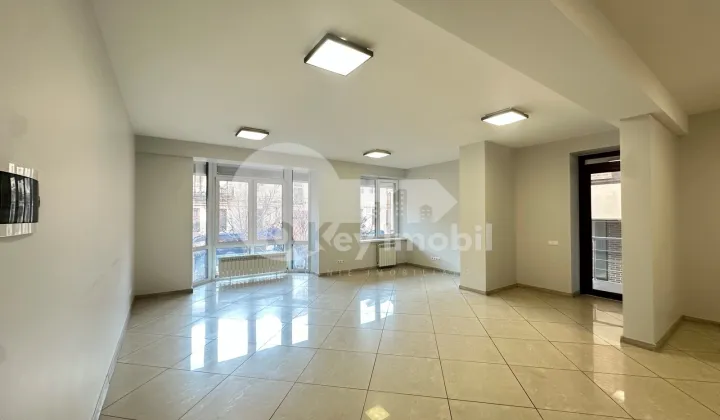 Spațiu comercial, Centru, VLAICU PÂRCĂLAB