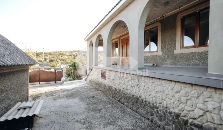 Casă, MILEȘTII MICI