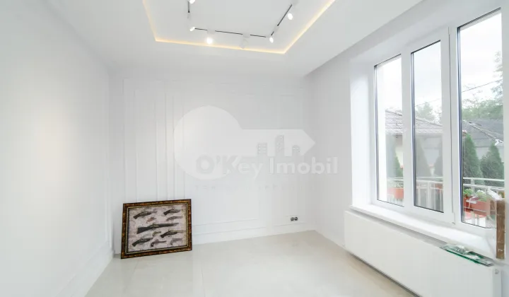 Casă, Centru, CIOCÂRLIEI