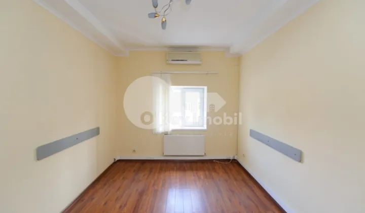 Spațiu comercial, Centru, 31 AUGUST