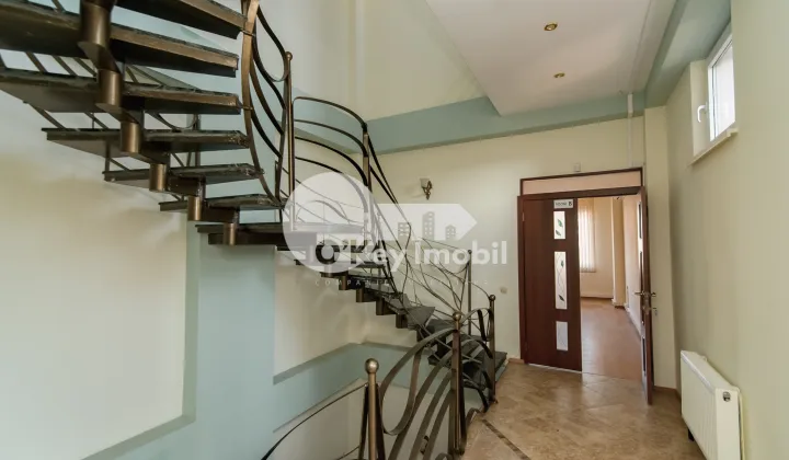 Spațiu comercial, Centru, ALEXEI ȘCIUSEV