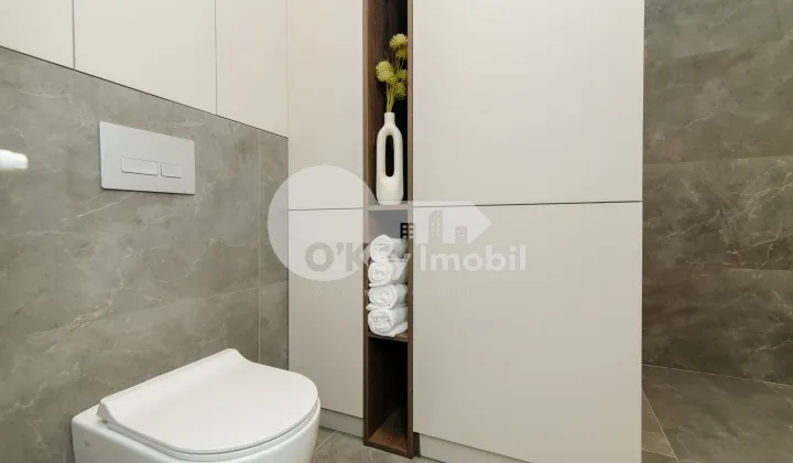 Penthouse, Centru, MELESTIU