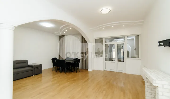 Casă, Botanica, CETATEA ALBĂ