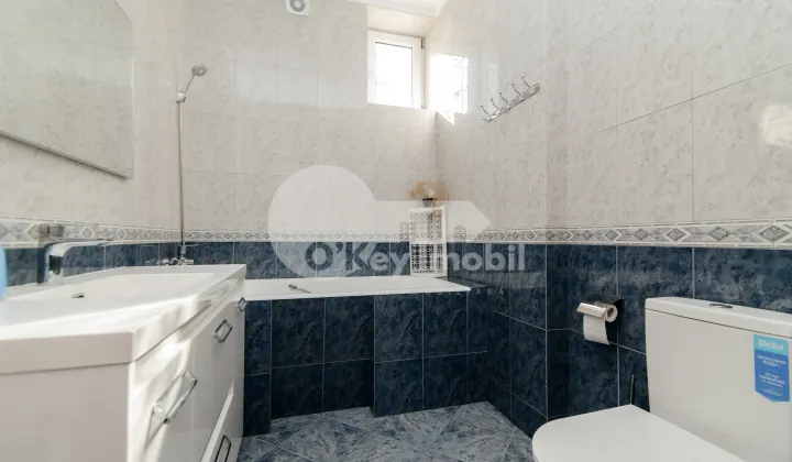 Casă, Botanica, CETATEA ALBĂ