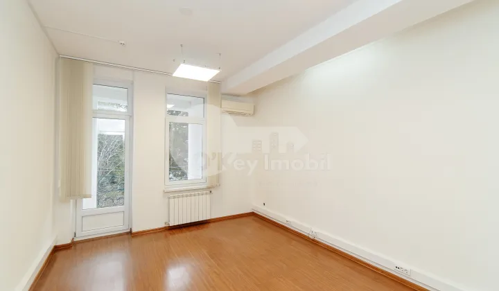 Oficiu, Centru, ALEXEI MATEEVICI