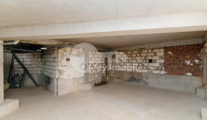 Spațiu comercial, Centru, VALEA TRANDAFIRILOR