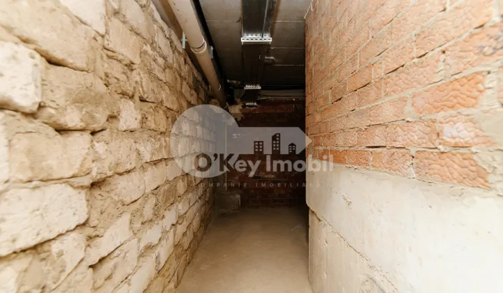 Spațiu comercial, Centru, VALEA TRANDAFIRILOR