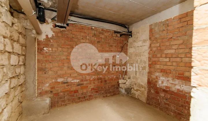 Spațiu comercial, Centru, VALEA TRANDAFIRILOR