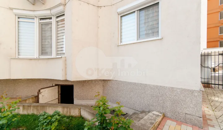 Spațiu comercial, Centru, VALEA TRANDAFIRILOR