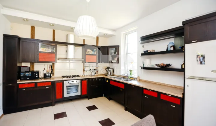 Casă, Centru, MALINA MICĂ