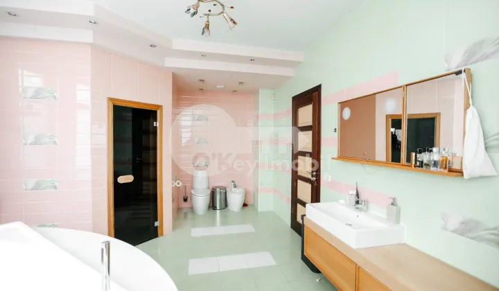 Casă, Centru, MALINA MICĂ