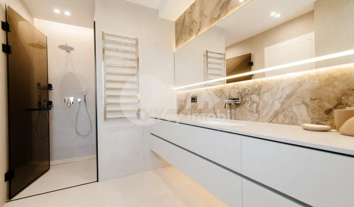 Townhouse, Telecentru, LACULUI