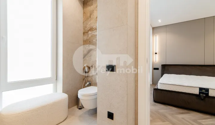 Townhouse, Telecentru, LACULUI