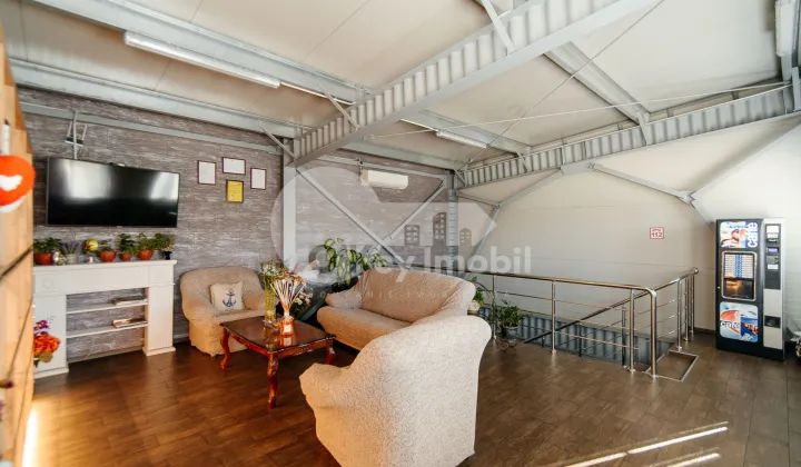 Afacere activă, BOTANICA