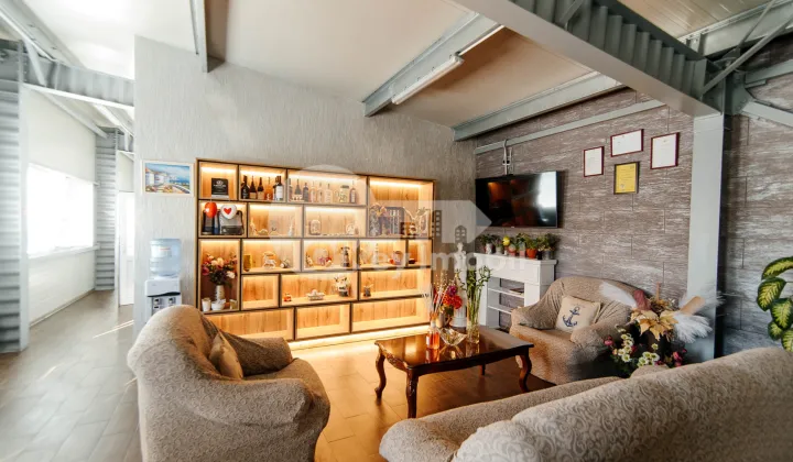 Afacere activă, BOTANICA