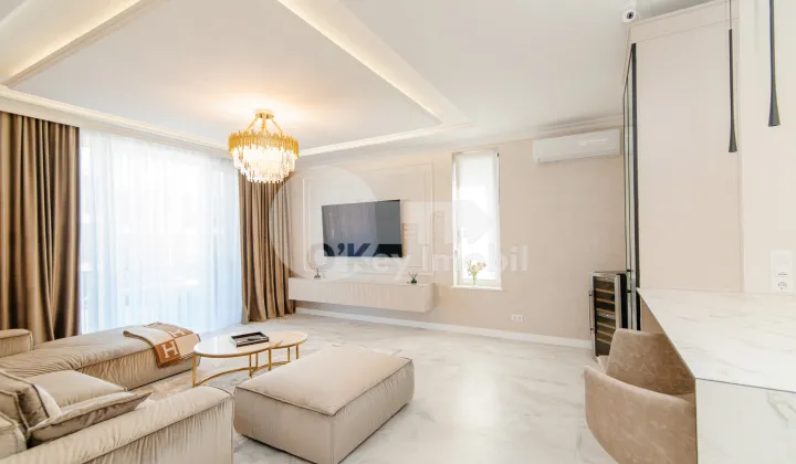 Casă, Botanica, PĂȘUNILOR