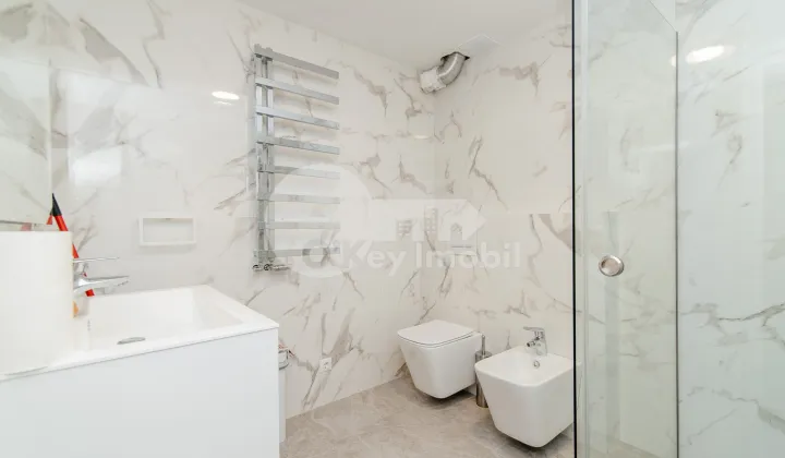 Casă, Botanica, PĂȘUNILOR