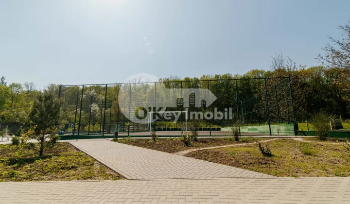 Casă, Botanica, PĂȘUNILOR